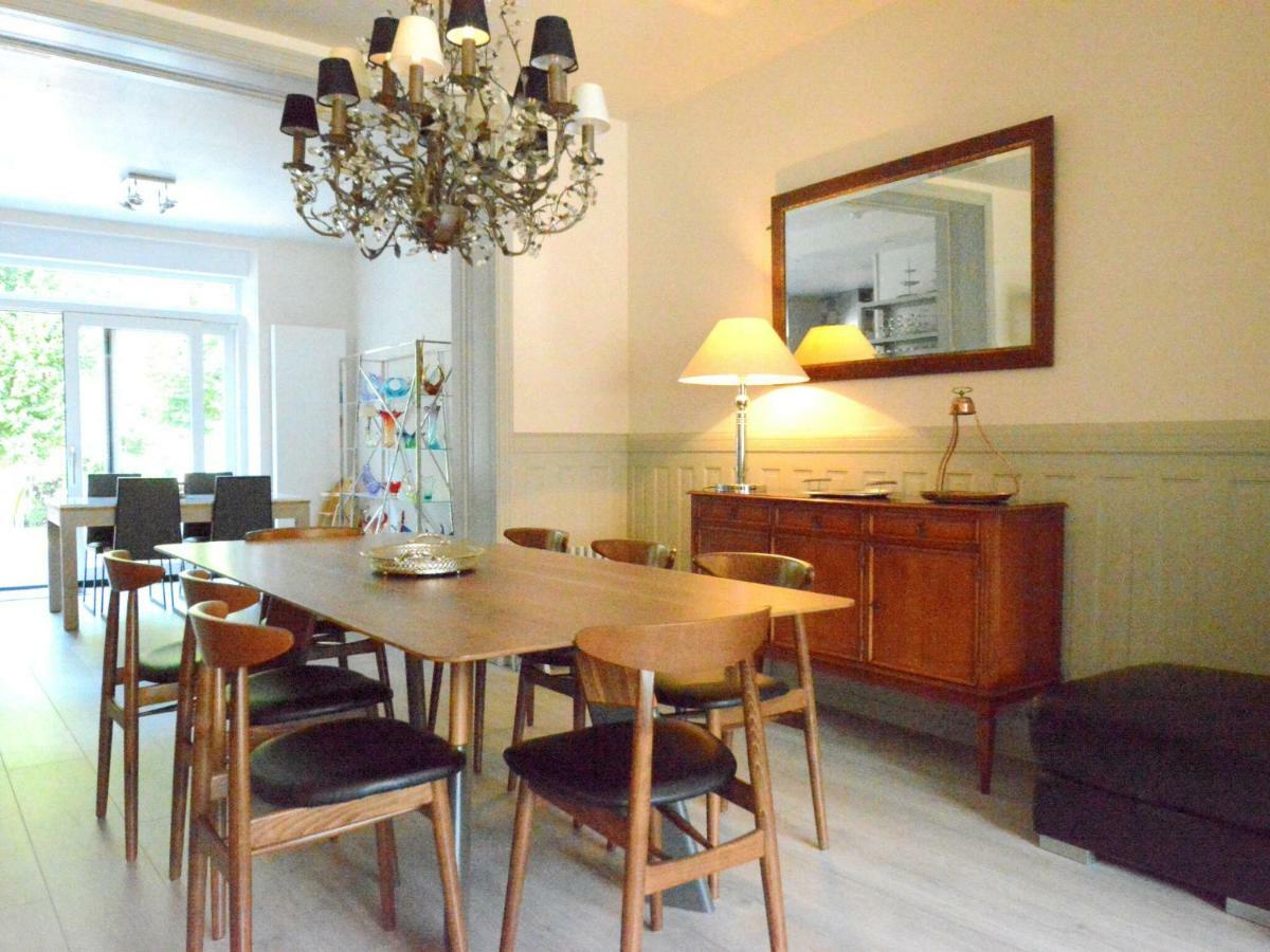 Large Townhouse With Pool Table Villa Bouillon Buitenkant foto